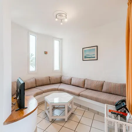 Lägenhet R2 Maryvent *